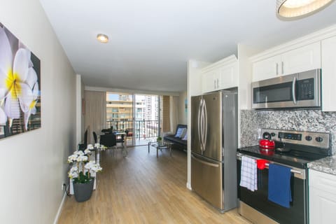 Entrance from front door of apartment.