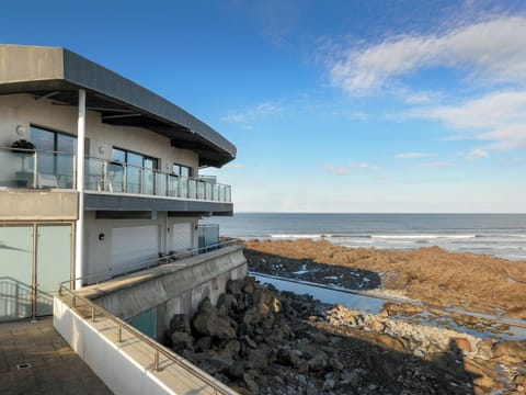 Exterior | Wow - Nassau Court, Westward Ho!
