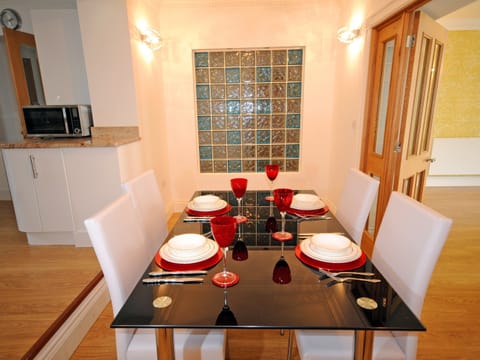 Dining Area | Riviera Apartment, Torquay