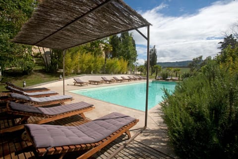 TUSCANY FOREVER RESIDENCE 4 SWIMMING POOLS &tennis court and restaurant
