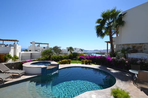 Beautiful pool and hot tub, views of Lands End from the pool deck
