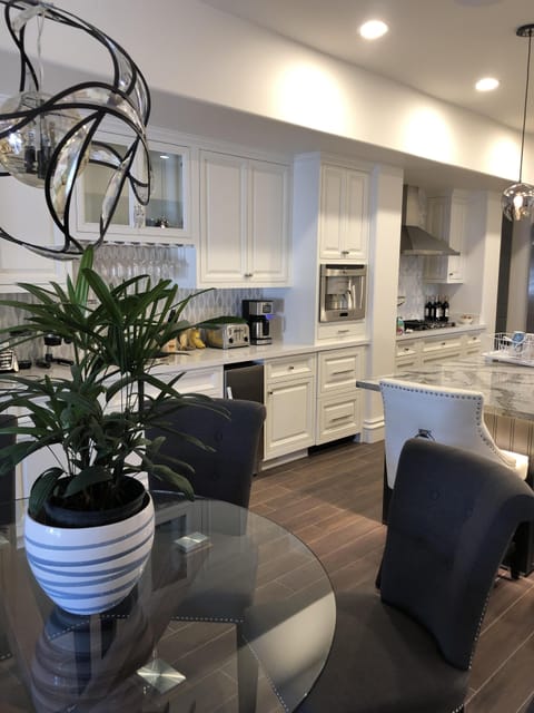 Welcome to Forever Poinciana! House in Fort Lauderdale