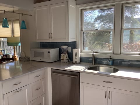 Dishwasher, microwave, blender