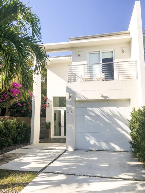 Entrance and parking Space