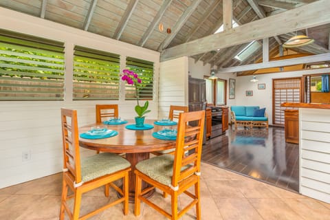 Dinning table off kitchen