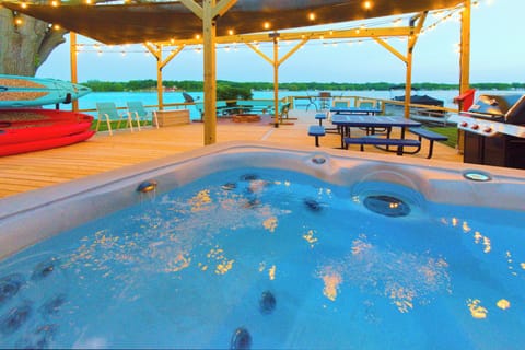 Get out on the lake in the kayaks, paddleboat, or stand up paddleboards.