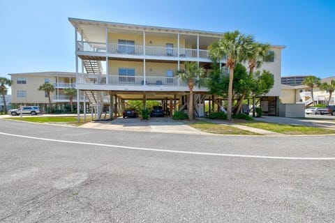 Park boat or trailer under carport. Multiple vehicles allowed on property. 