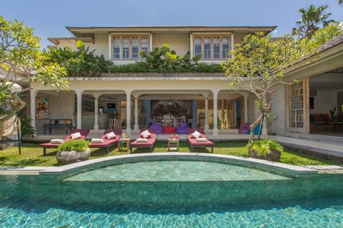 A Unique 3Bed Villa in Central Seminyak;