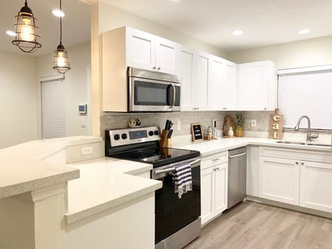 Fully equipped kitchen