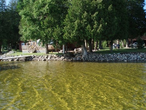 Shallow sandy bottom