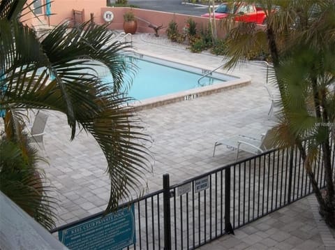 Heated pool, Actually warm enough to actually enjoy!