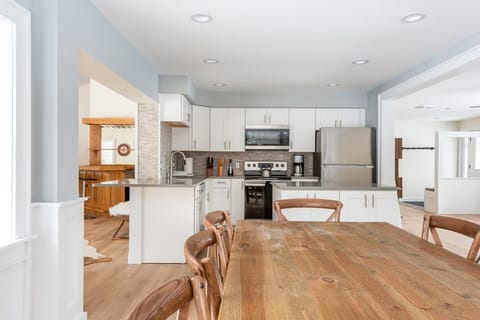 Fully Stocked Kitchen with Island