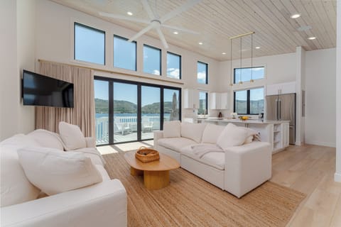 Incredible luxury space with open access to all decks