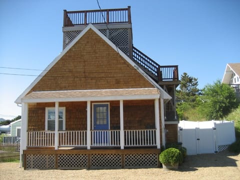 Enjoy the Farmer's Porch, Back and Roof-Top Decks!
