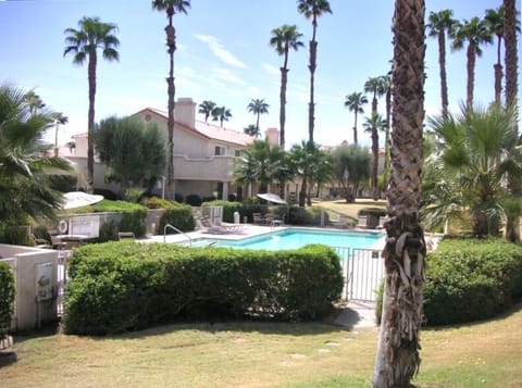 Pool/Spa Close to rear patio