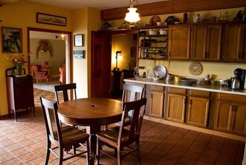 French country kitchen