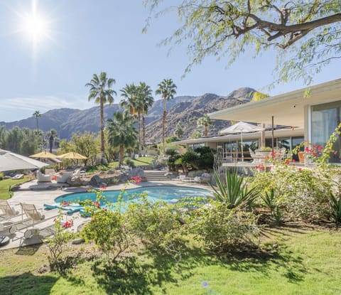 Welcome to 860 Panorama!