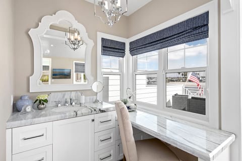 Marble table and beauty niche