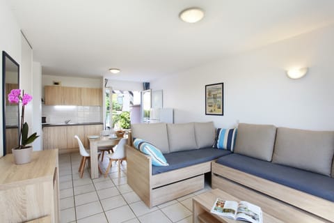 Find peace and relaxation with your close friends and family in this stunning living room.