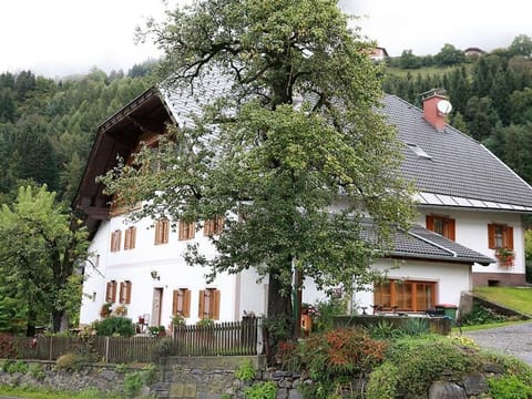 Biobauernhof Tauchner - Apartment Farm Stay in Carinthia, Austria