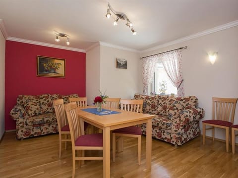 Apartment with up to 3 bedrooms - Säuleck apartment Apartment in Carinthia, Austria