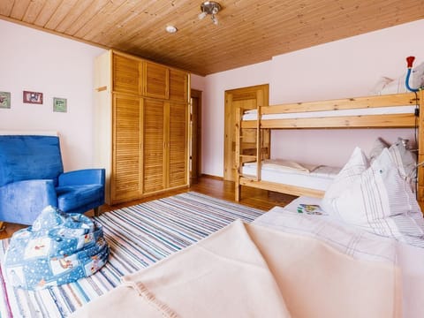 Apartment Kirschbaum - Organic farm Auernig Farm Stay in Carinthia, Austria