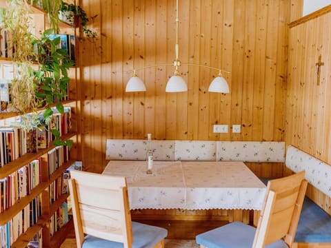 Apartment Kirschbaum - Organic farm Auernig Farm Stay in Carinthia, Austria