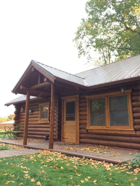 Newly refurbished cedar log exterior!