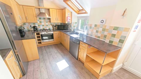 Well equipped kitchen