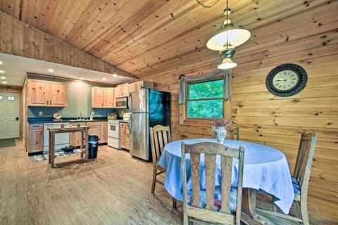 Kitchen | Cooking Basics | Coffee Maker | Paper Towels/Trash Bags Provided