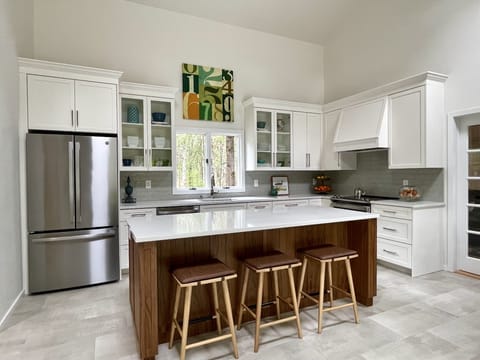 Completely renovated kitchen