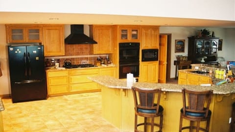 Kitchen shot to capture more