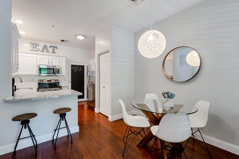 Dinning room with breakfast bar