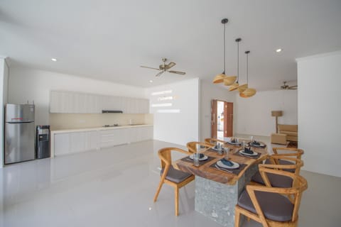 2 BDR Villa No.6 Central Seminyak/Oberoi