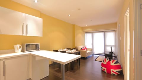 Spacious 2-BR Unit @ Knightsbridge 2110