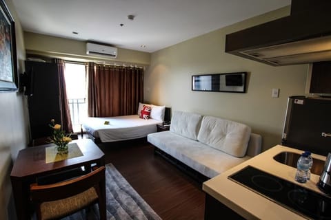 Quality STUDIO RM @ Knightsbridge 4912A