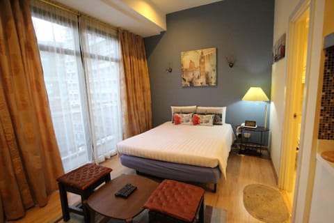 Gorgeous Studio unit@Knightsbridge 3906A