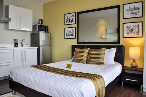 Bright & Easy Studio @Knightsbridge 2521