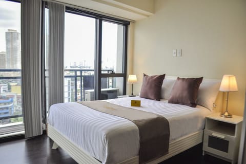 SIGLO SUITES @ Knightsbridge 1121