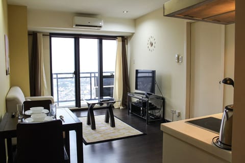 59sqm 1-Bedroom unit @Knightsbridge 5921