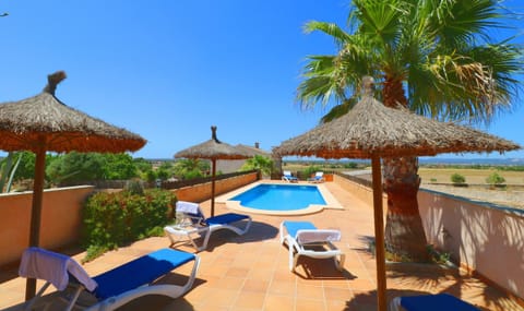 Finca with pool for rent in Mallorca