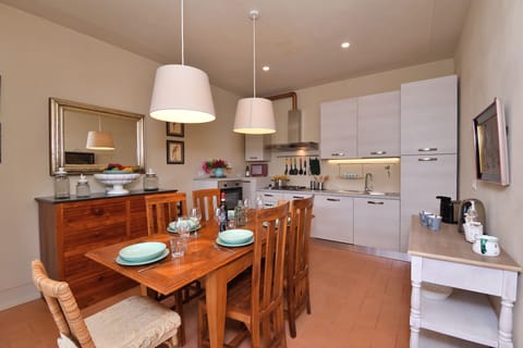 La Ginestra's kitchen complete of all tools for cooking and dining for 6 people