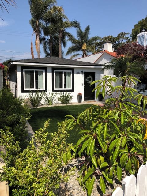 Gorgeous front of the cottage 