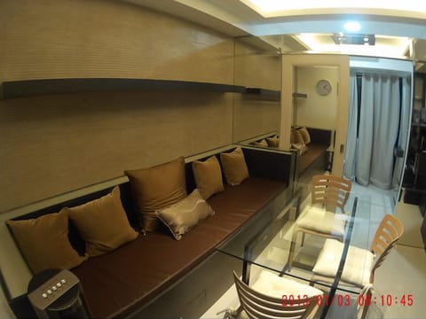 1Bedroom Serviced Apartment #8 Near MOA