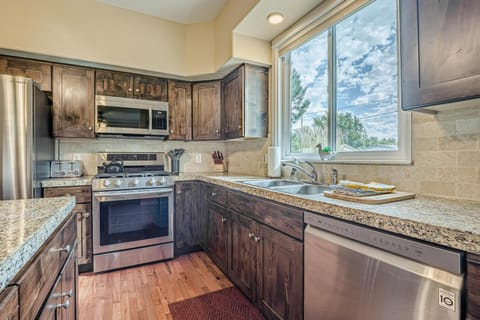 From snacks to full meals, this kitchen has what you need.