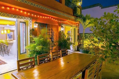 【Terrace area】Table for 10p.