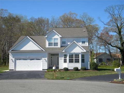 Our beautiful home on the cul-de sac! Plenty of yard to play in and explore