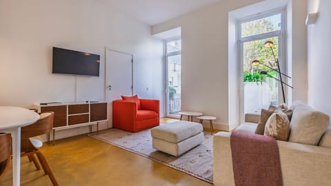 A beautiful sun filled living room.
#naturallight #portugal #pt #lisbon