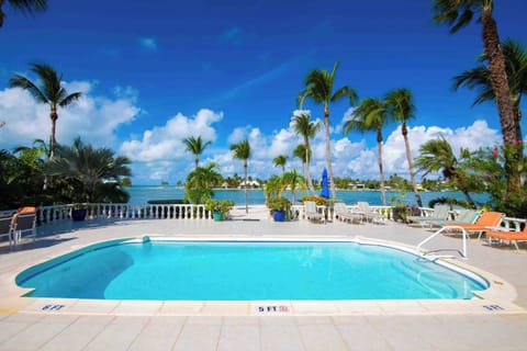 Welcome to Kailypso, a 3-bedroom beach house with a private pool overlooking the island's Bioluminescent Bay.  