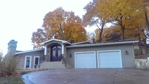 Street View. owner Entry and Owner garage